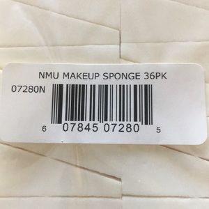 Professional makeup sponges . Pack of 36